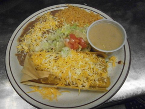 Half pound tamale plate